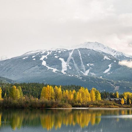 Вілла Golf Course & Mountain Views By Harmony Вістлер Екстер'єр фото