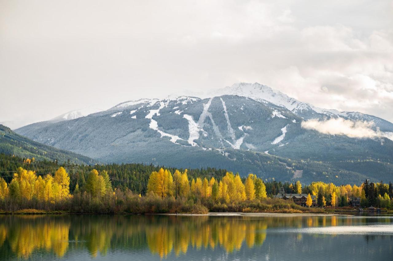 Вілла Golf Course & Mountain Views By Harmony Вістлер Екстер'єр фото